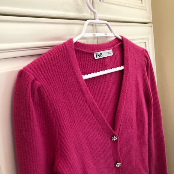 Soft Zara women’s v-neck crop sweater - Picture 12 of 12